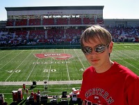 s22_a4595_erstes_footballgame.jpg